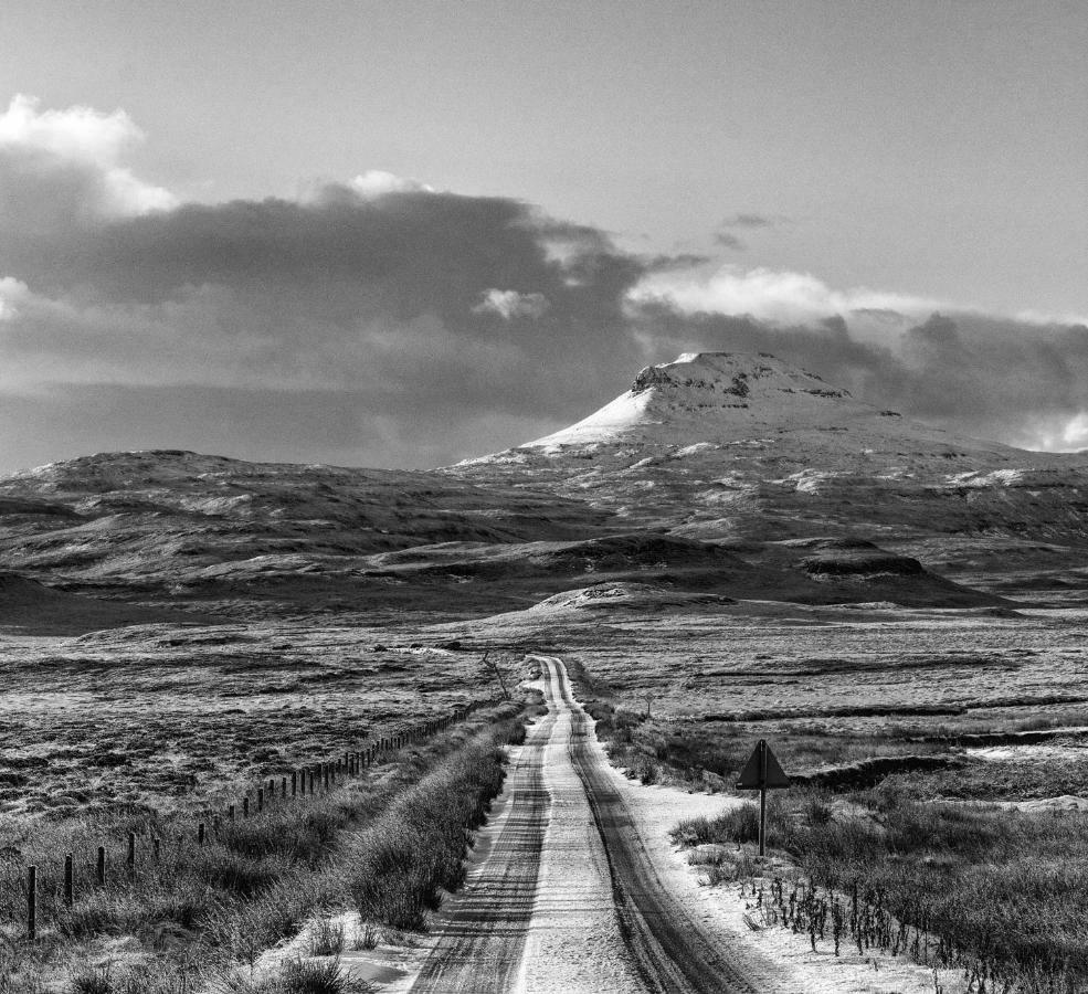 Hotel Skye Eco Bells Dunvegan  Esterno foto